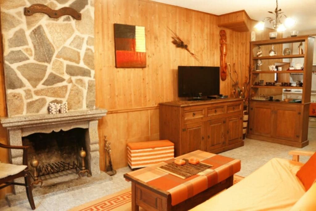 Casa Rural Los 2 Yugos Navaluenga Εξωτερικό φωτογραφία